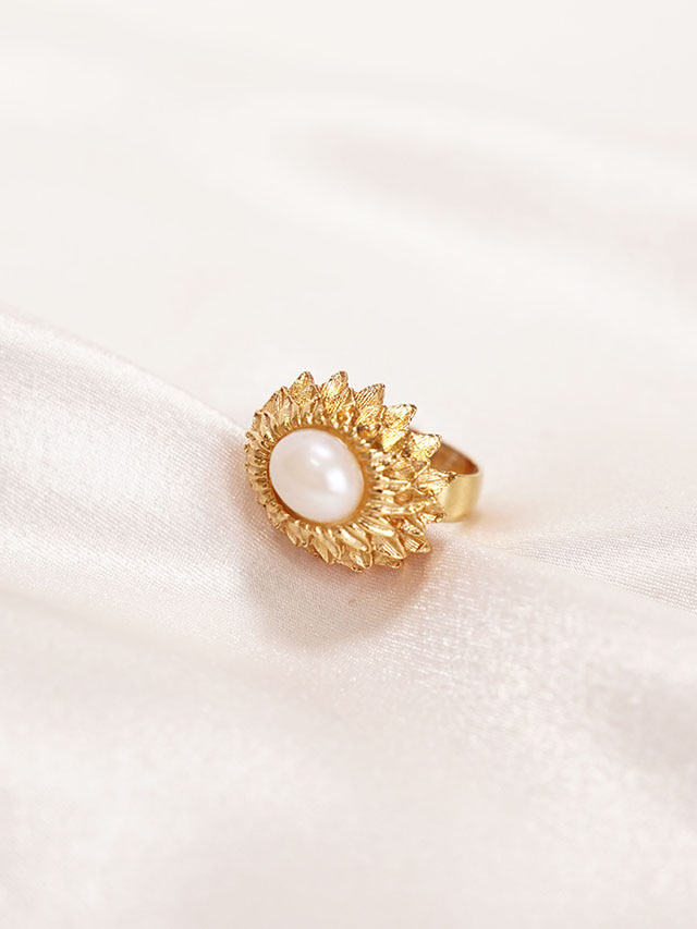 flower pearl gold ring